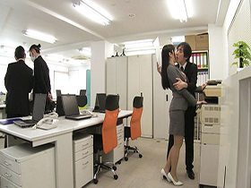 ドスケベOLは拒めない!痴感OLさくらとゆめ サンプル動画サムネイル